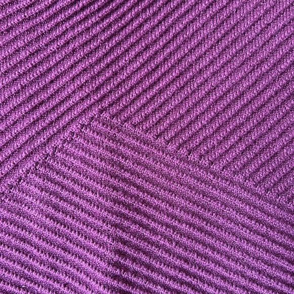 Max Cocos burgundy tunic sweater - Picture 4 of 6